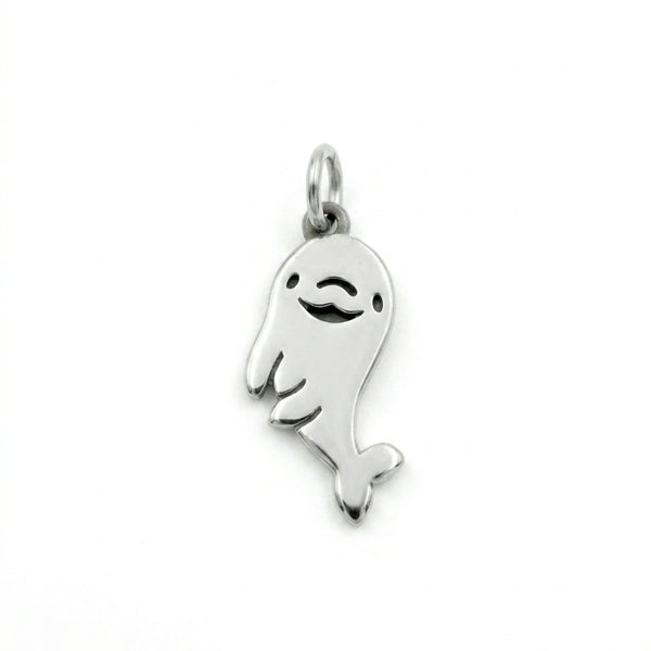 Sara Grace Jewelry - Foto Prodotto Ciondolo Delfino Su Sfondo Bianco