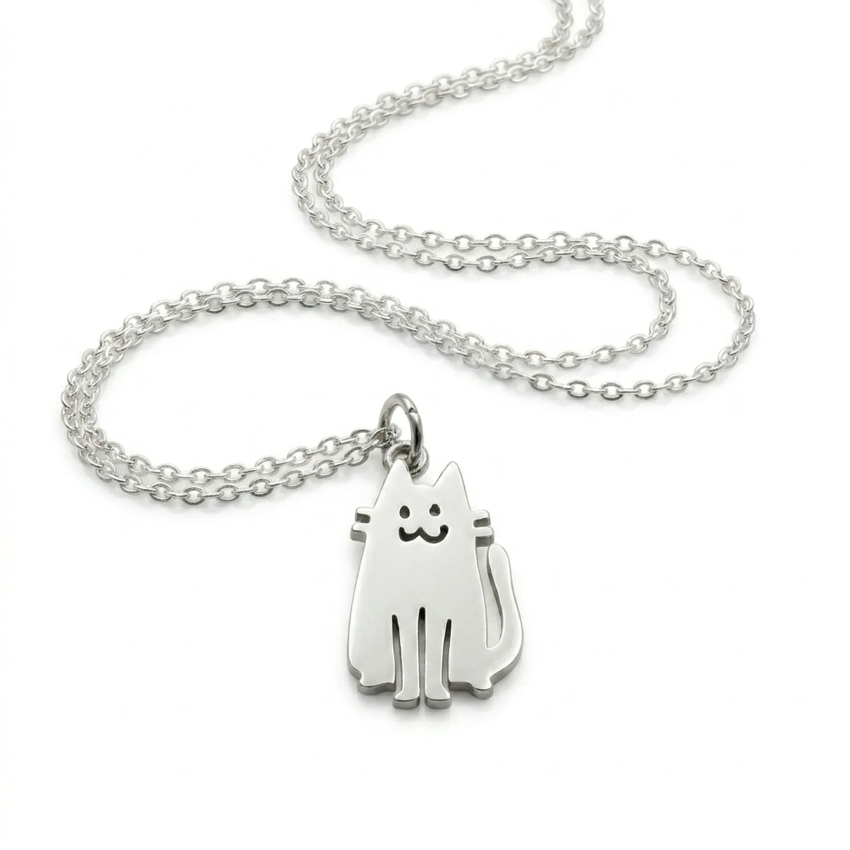 Sara Grace Jewelry - Foto Prodotto Ciondolo Gatto Su Sfondo Bianco
