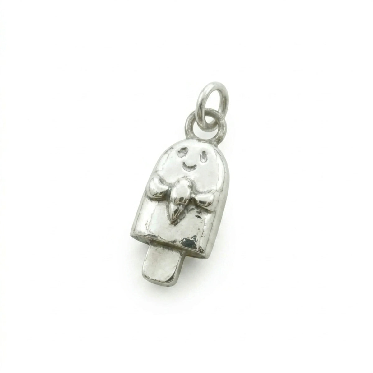 Sara Grace Jewelry - Foto Prodotto Ciondolo Ghiacciolo Su Sfondo Bianco