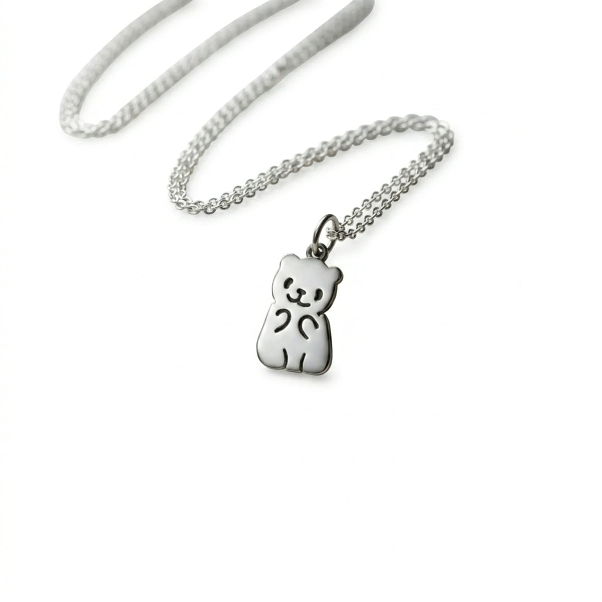 Sara Grace Jewelry - Foto Prodotto Ciondolo Panda Su Sfondo Bianco