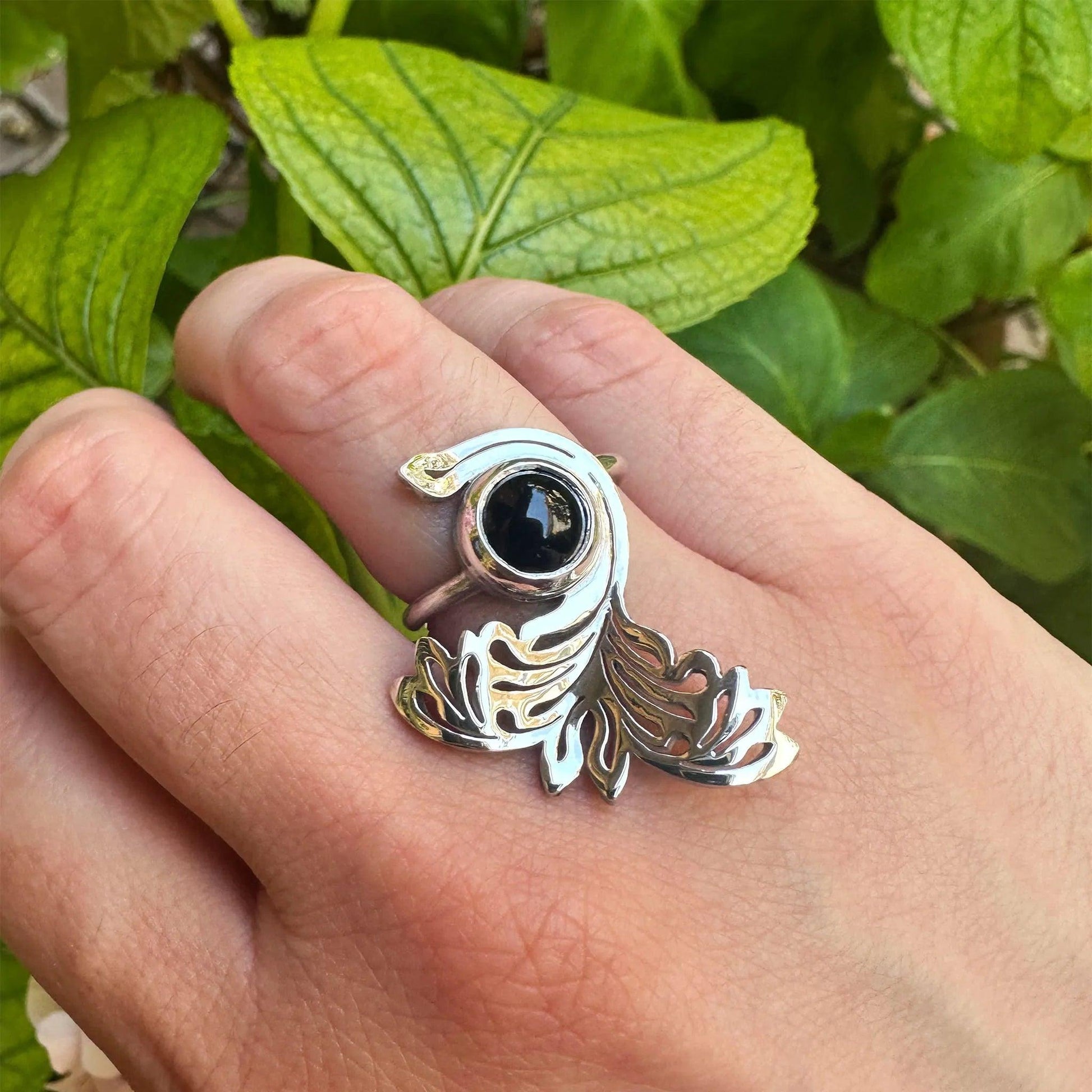 anello manta argento 925 con pietra indossato