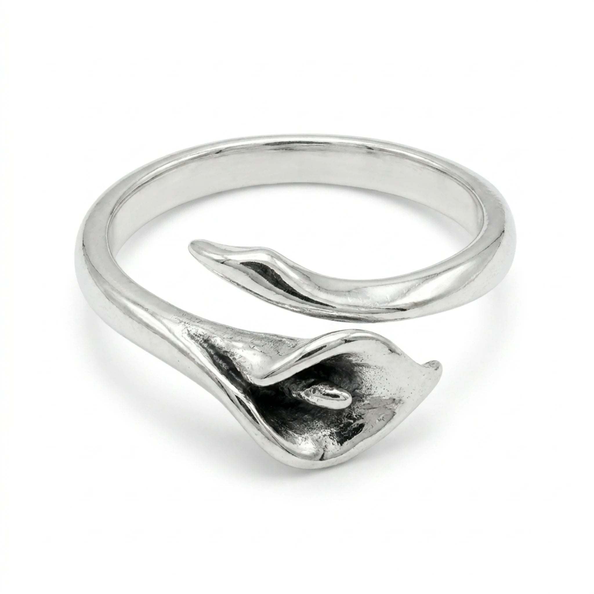 Sara Grace Jewelry - Foto Prodotto Anello Calla Su Sfondo Bianco