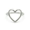 Sara Grace Jewelry - Foto Prodotto Anello Cuore Su Sfondo Bianco
