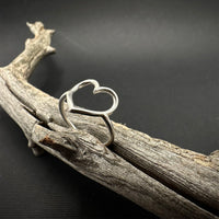 Sara Grace Jewelry anello in argento 925 cuore vista dall alto – gioiello romantico artigianale 