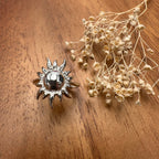 Sara Grace Jewelry anello in argento 925 sole dettaglio artigianale – gioiello estivo 