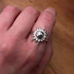 Sara Grace Jewelry anello in argento 925 sole indossato – gioiello estivo artigianale 