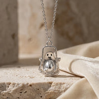 Sara Grace Jewelry ciondolo artigianale in argento 925 avocado sull altalena – gioiello divertente fatto a mano