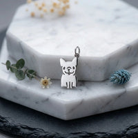 Sara Grace Jewelry ciondolo artigianale in argento 925 a forma di bulldog – gioiello fatto a mano