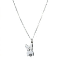 Sara Grace Jewelry - Foto Prodotto Ciondolo Bulldog Su Sfondo Bianco