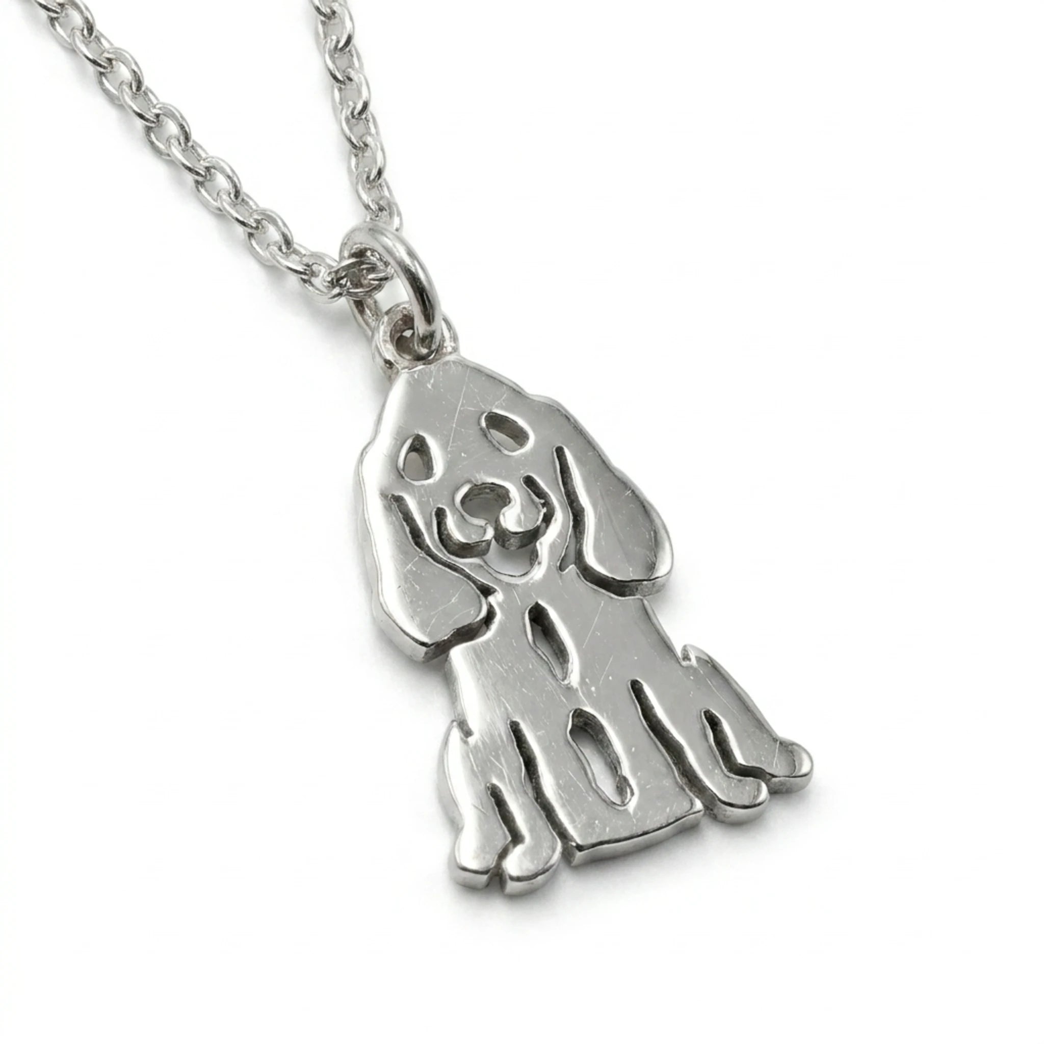 Sara Grace Jewelry - Foto Prodotto Ciondolo Cocker Su Sfondo Bianco