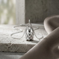 Sara Grace Jewelry ciondolo in argento 925 fantasma dettaglio artigianale – gioiello Halloween 