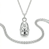 Sara Grace Jewelry - Foto Prodotto Ciondolo Fantasmino Su Sfondo Bianco