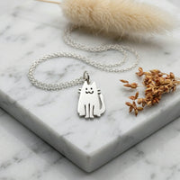 Sara Grace Jewelry ciondolo artigianale in argento 925 a forma di gatto – gioiello fatto a mano