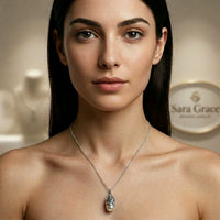 Sara Grace Jewelry - Foto Prodotto Ciondolo Gufinion Argento 925 Indossato con Catenina 45 cm