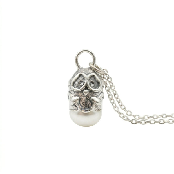 Sara Grace Jewelry - Foto Prodotto Ciondolo Gufinion Su Sfondo Bianco