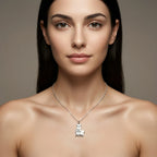 Sara Grace Jewelry - Foto Prodotto Ciondolo Lama Argento 925 Indossato con Catenina 40 cm