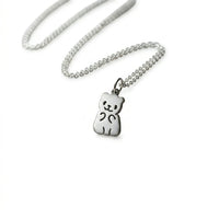 Sara Grace Jewelry - Foto Prodotto Ciondolo Panda Su Sfondo Bianco