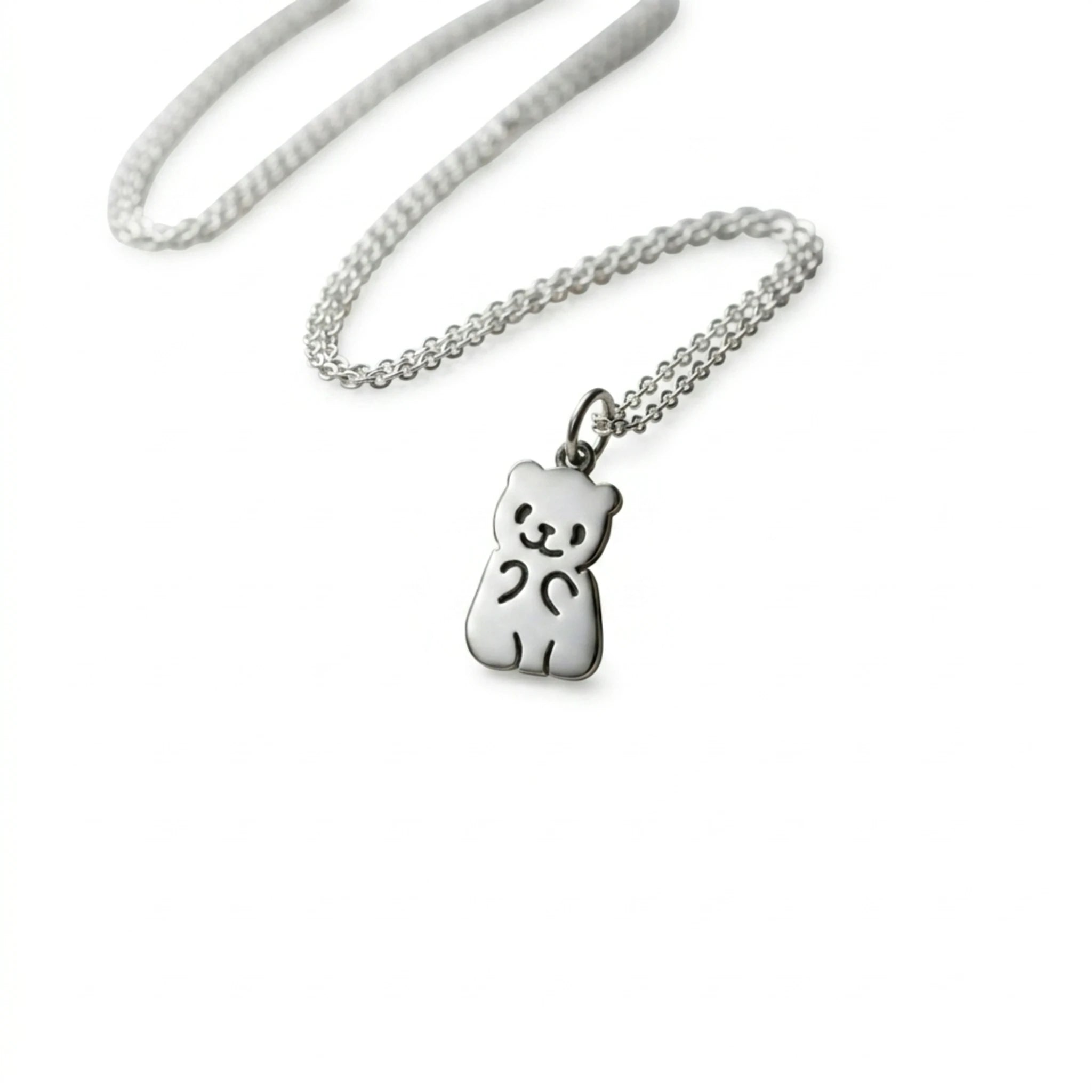 Sara Grace Jewelry - Foto Prodotto Ciondolo Panda Su Sfondo Bianco