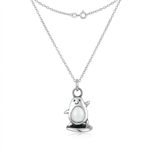 Sara Grace Jewelry - Foto Prodotto Ciondolo Surfavocado Su Sfondo Bianco