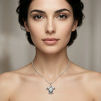 Sara Grace Jewelry - Foto Prodotto Ciondolo Tartarughina Argento 925 Indossato con Catenina 40 cm