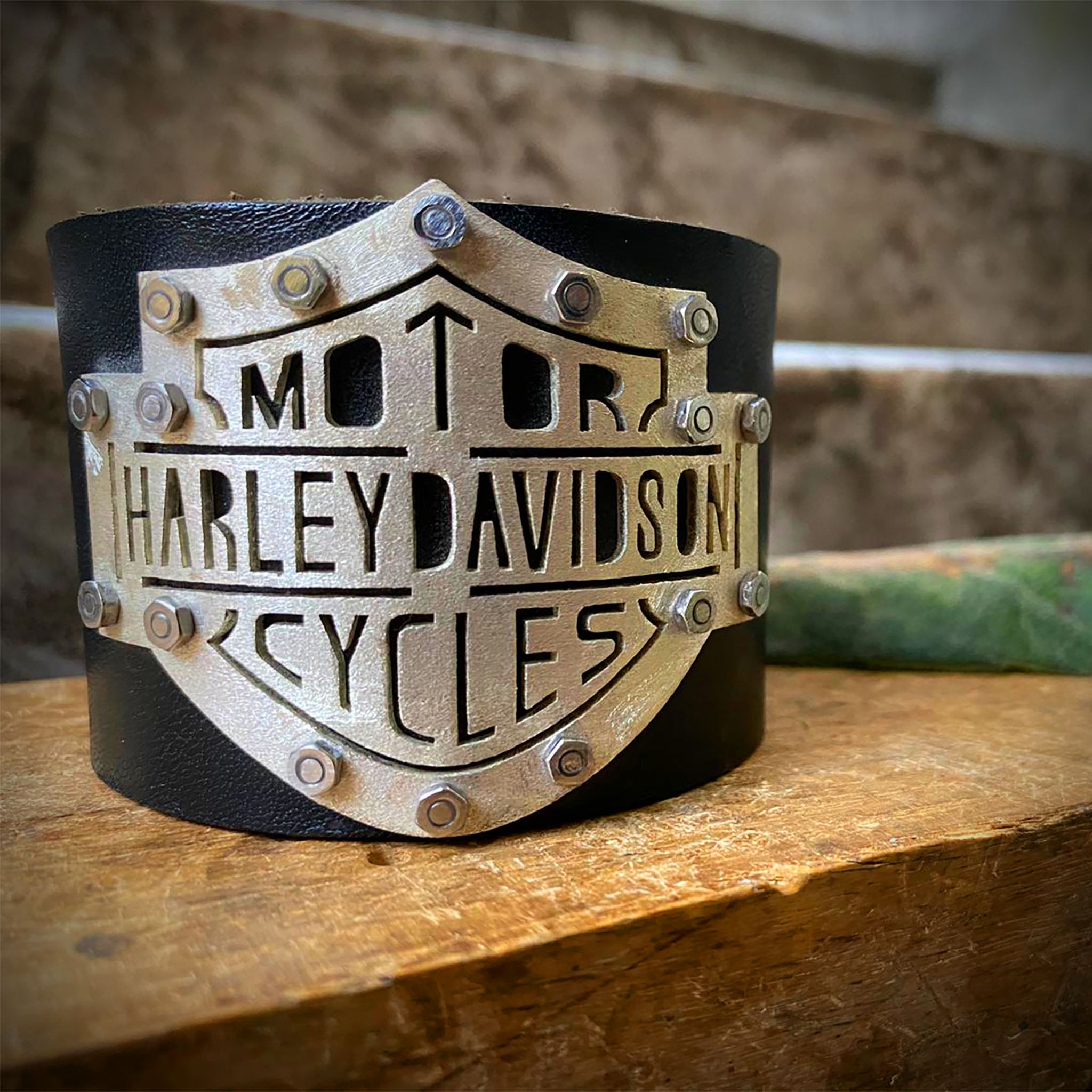 dettaglio bracciale harley devidson