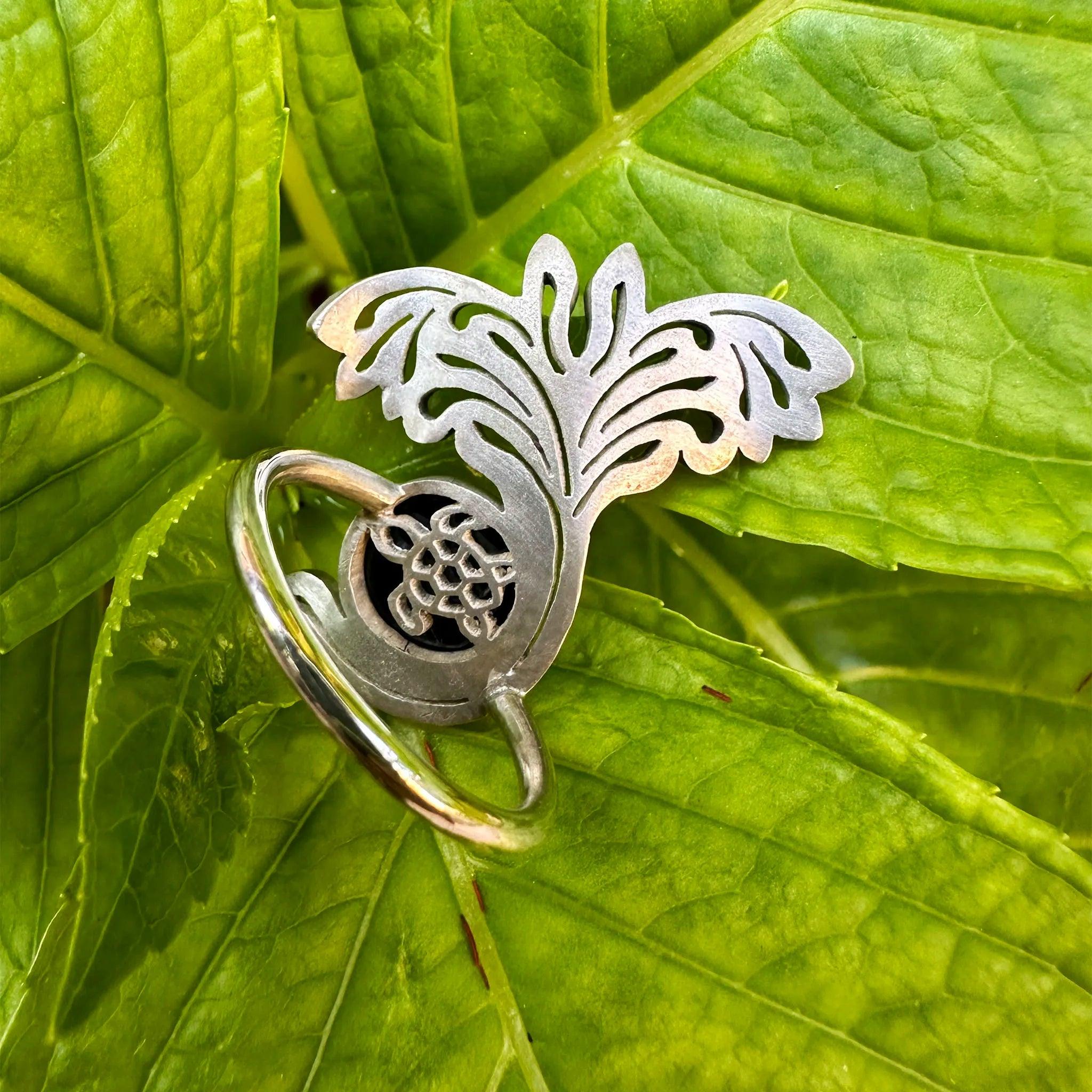 Sara Grace Jewelry anello in argento 925 manta con pietra dettaglio retro – gioiello artigianale 
