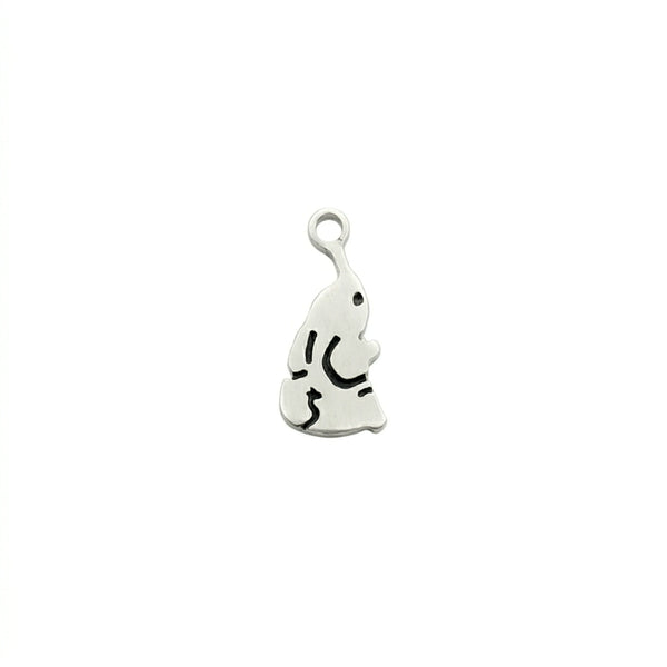 Sara Grace Jewelry - Foto Prodotto Orecchino Elefante Su Sfondo Bianco