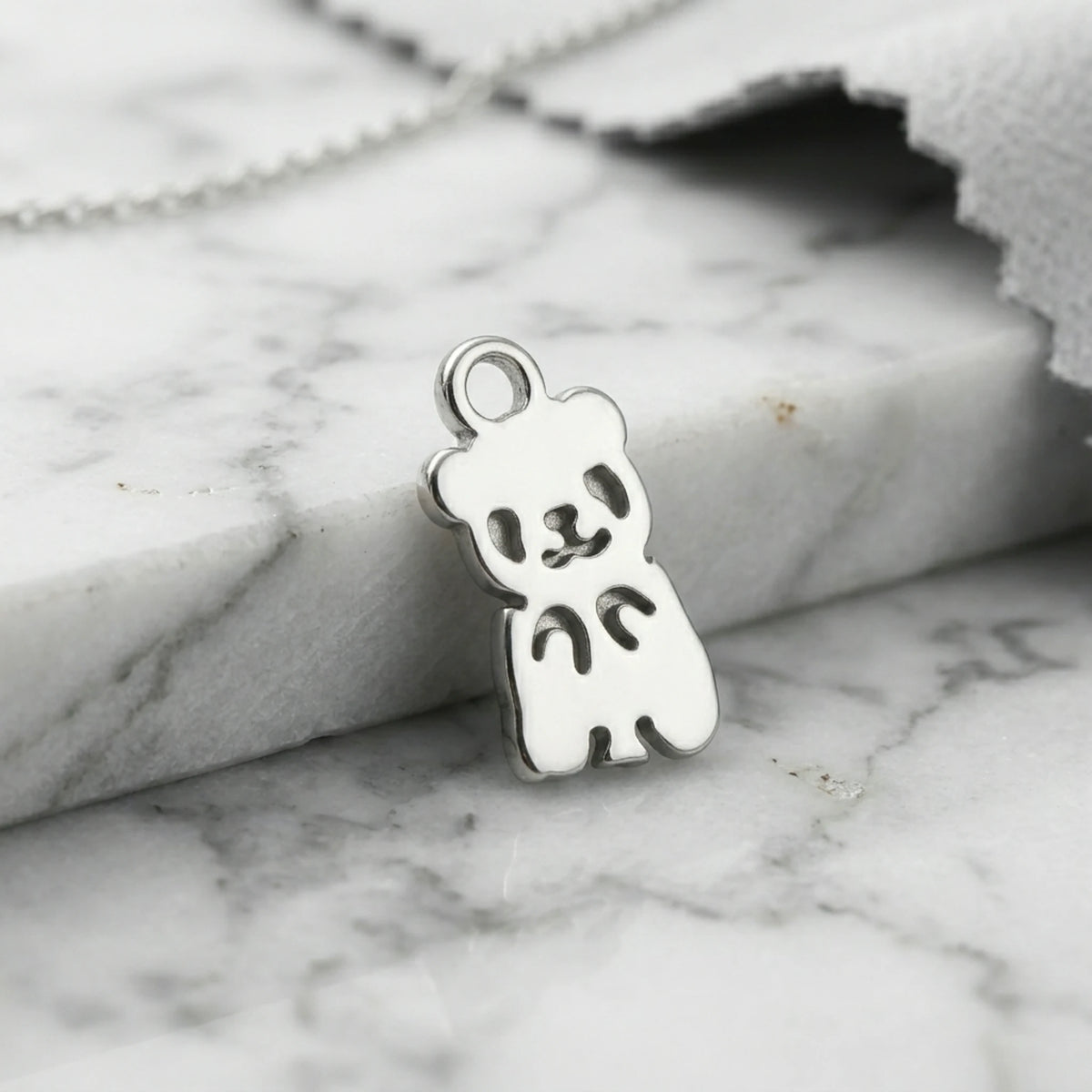 Sara Grace Jewelry orecchini artigianali in argento 925 a forma di panda – gioiello fatto a mano