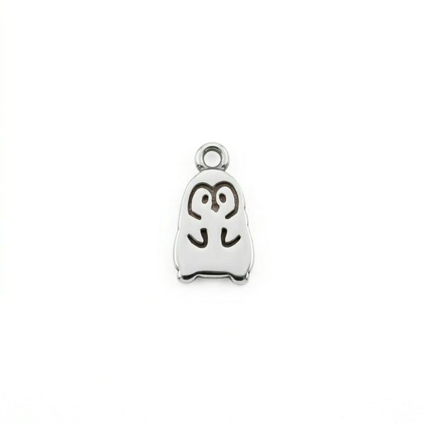 Sara Grace Jewelry - Foto Prodotto Orecchino Pinguino Su Sfondo Bianco